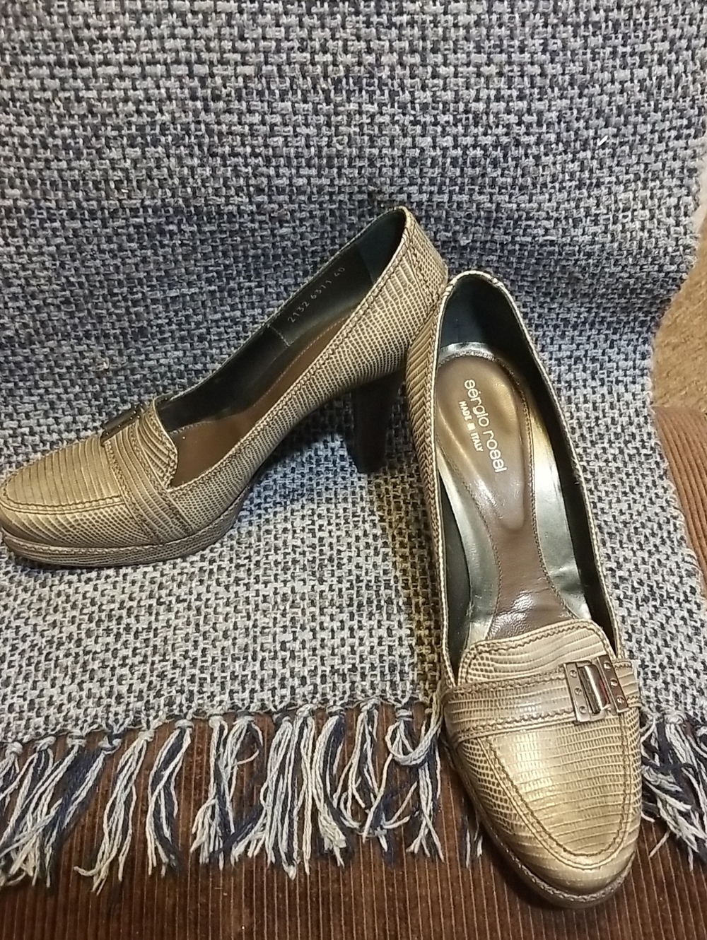 Sergio Rossi Taupe-Brown  Textured Leather Pumps